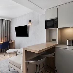 4* Apartahotel By Marriott East