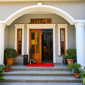 https://epoka.albaniahotels.org