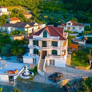 https://vila-sela-shkoder.albaniahotels.org